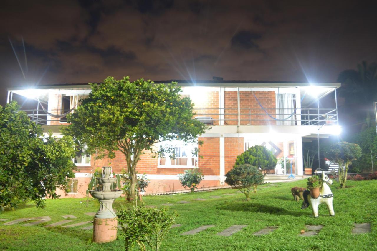 Hotel Campestre Sueno Del Abuelo Pereira Exterior foto